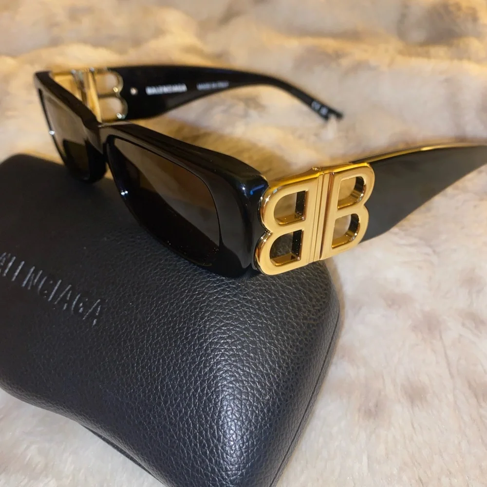 Balenciaga Black Sunglasses with Gold Logo - Picture 2 of 4